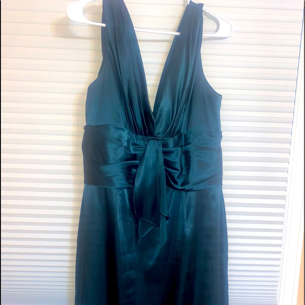 Stretchy green dress